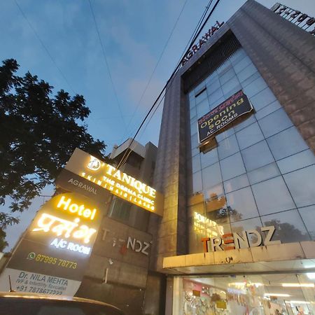 Hotel Prasang Surat Dış mekan fotoğraf