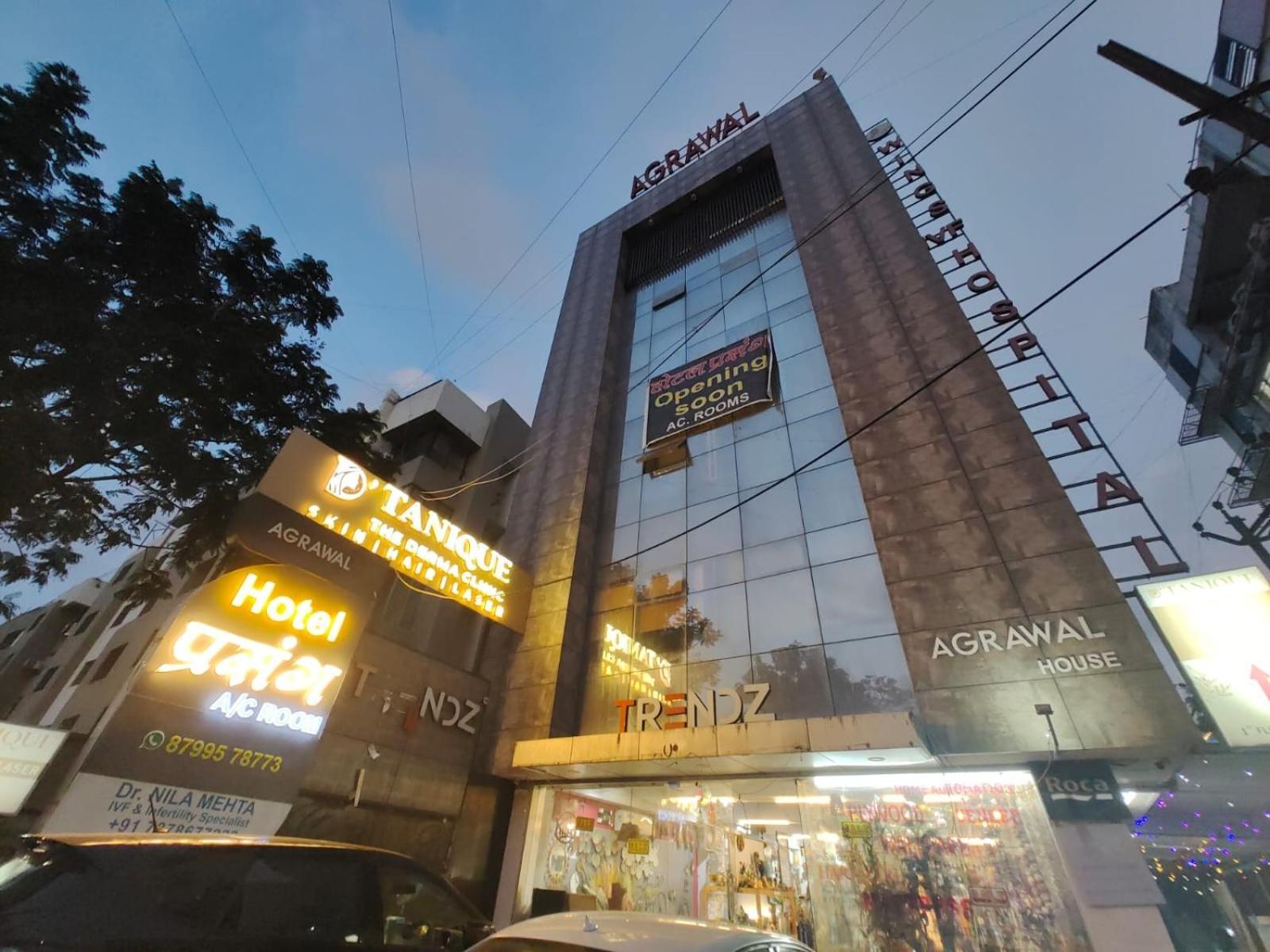 Hotel Prasang Surat Dış mekan fotoğraf