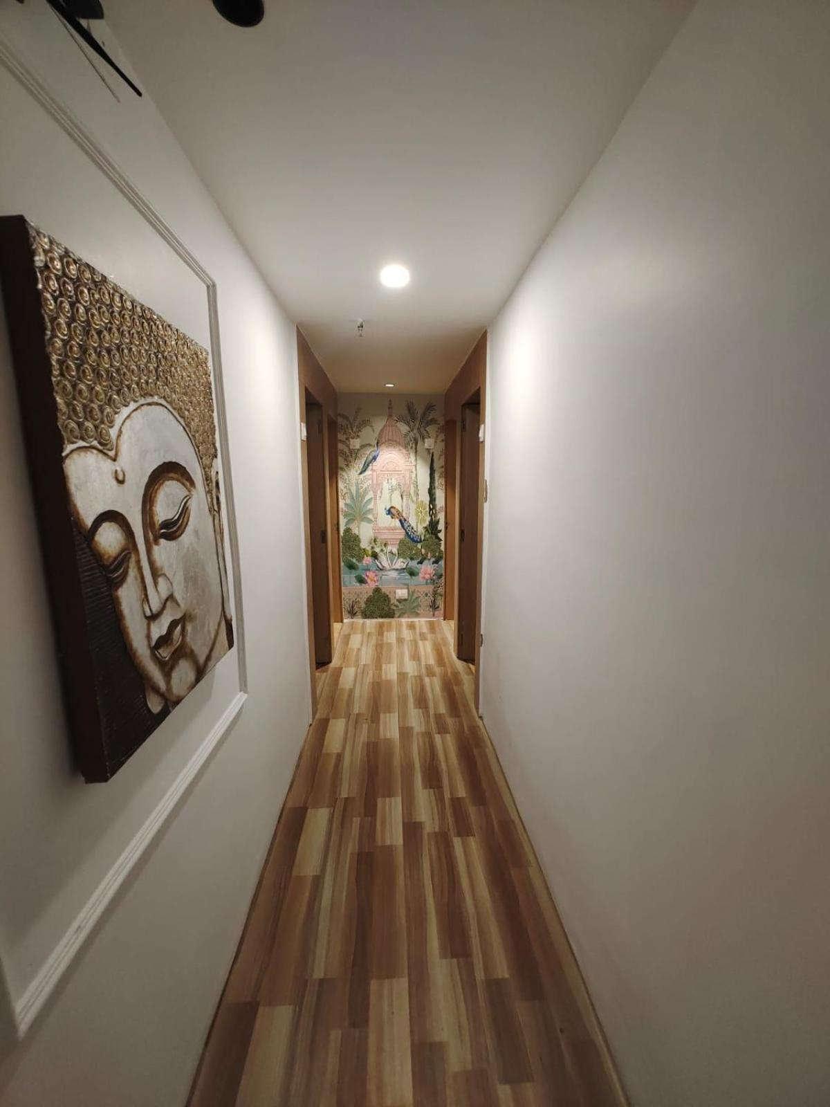 Hotel Prasang Surat Dış mekan fotoğraf